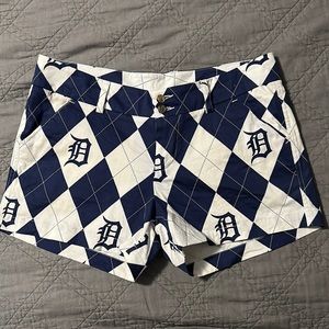 Women’s Detroit Tigers MLB golf shorts size 10